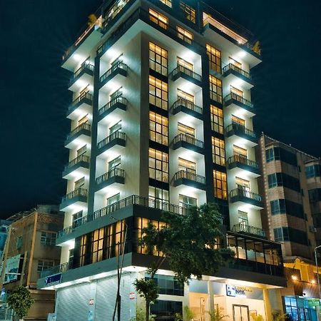Kibo Palace Hotel Moshi Buitenkant foto